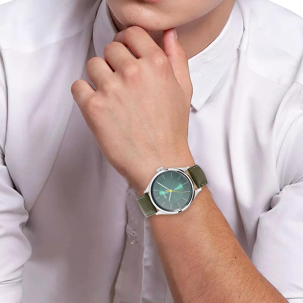 Titan Np1802Sl04 Workwear Men's Urban Edge Lustrous Green Dial Leather Watch A Titan Np1802Sl04 Workwear Men's Urban Edge Lustrous Green Dial Leather Watch A