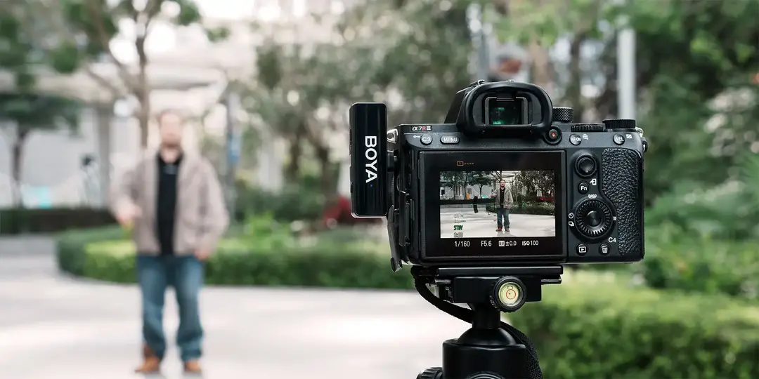 Boya Boyalink C2 Upgraded 3 In 1 Compact Wireless Microphone B