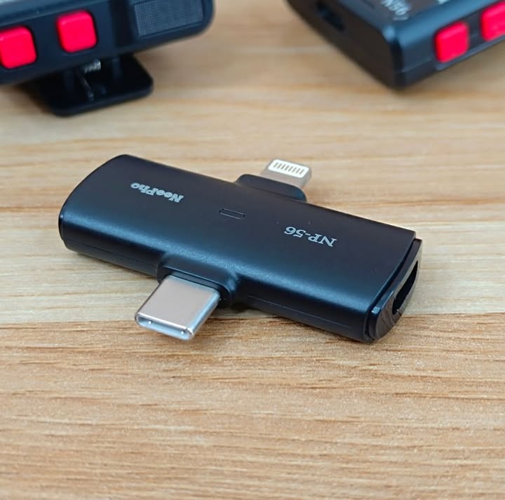 Neepho Np 56 Type C And Lightning Two In One Wireless Microphone C Neepho Np 56 Type C And Lightning Two In One Wireless Microphone C